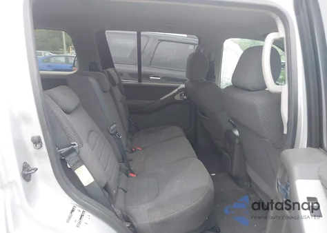 2009 Nissan Pathfinder S z USA, uszkodzony, nr VIN 5N1AR18B59C617522